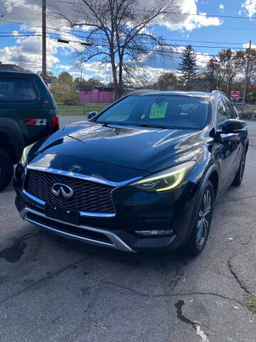 2018 Infiniti QX30 Premium AWD photo