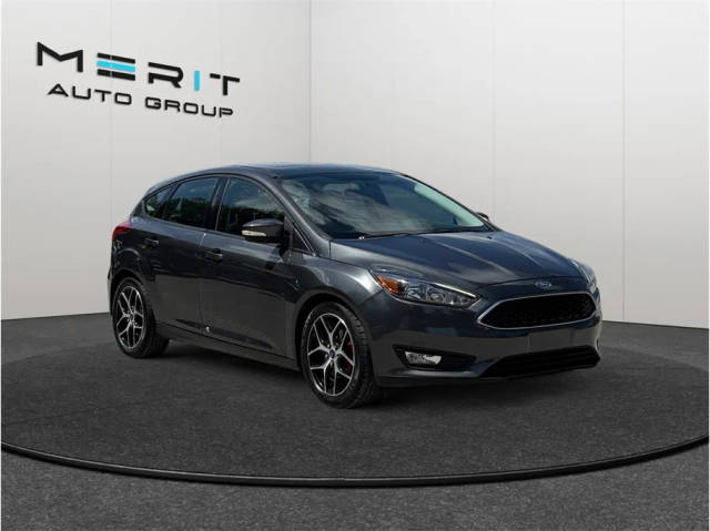 2017 Ford Focus SEL FWD photo