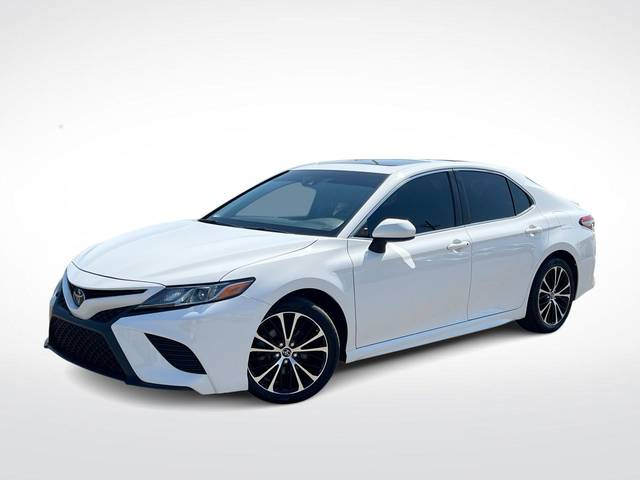 2018 Toyota Camry SE FWD photo