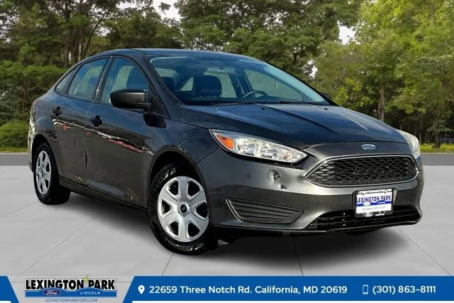 2017 Ford Focus S FWD photo