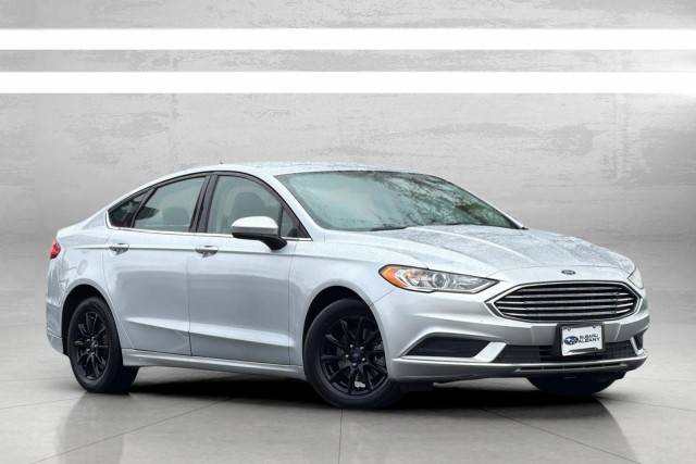 2018 Ford Fusion S FWD photo