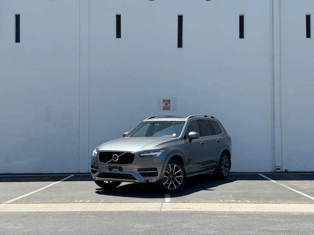 2018 Volvo XC90 Momentum AWD photo