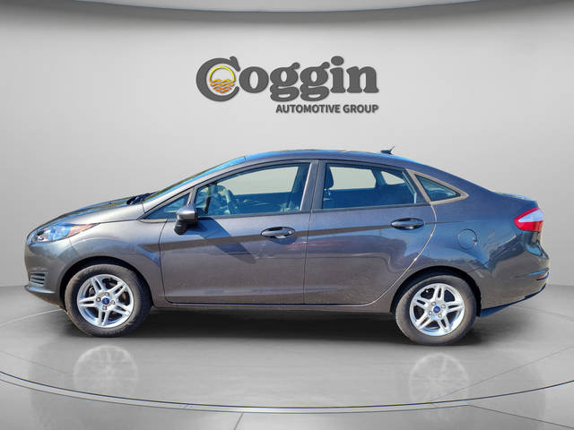 2017 Ford Fiesta SE FWD photo