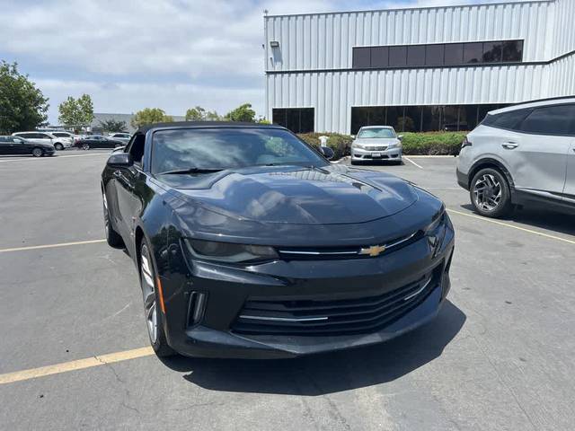 2018 Chevrolet Camaro 1LT RWD photo