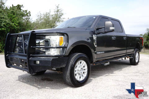 2017 Ford F-250 Super Duty XLT 4WD photo