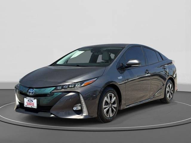 2017 Toyota Prius Prime Advanced FWD photo