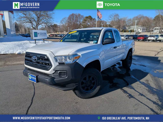 2017 Toyota Tacoma SR 4WD photo