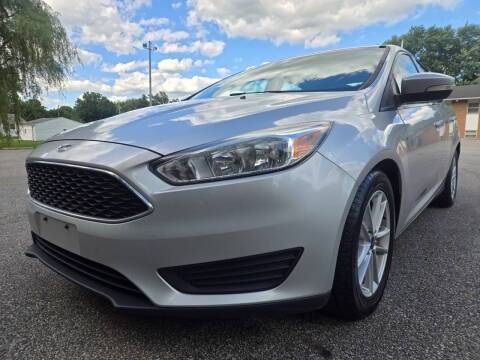 2017 Ford Focus SE FWD photo