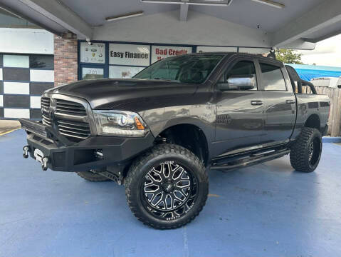 2017 Ram 1500 Sport 4WD photo