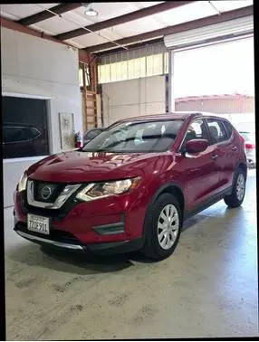 2017 Nissan Rogue S FWD photo