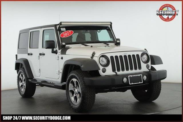 2017 Jeep Wrangler Unlimited Sahara 4WD photo