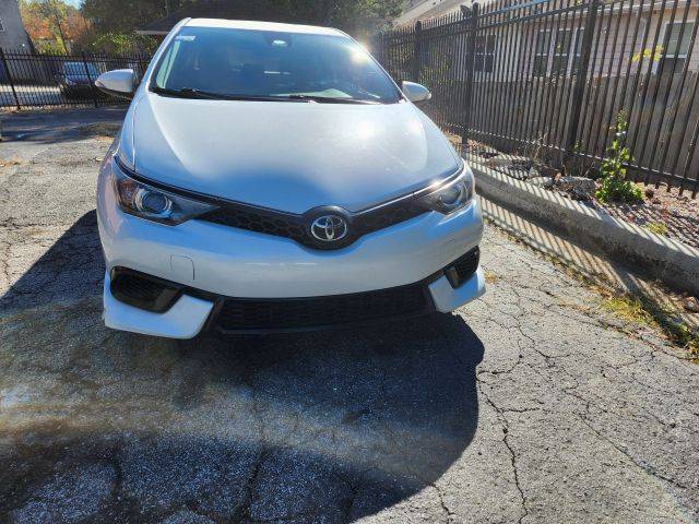 2017 Toyota Corolla iM FWD photo