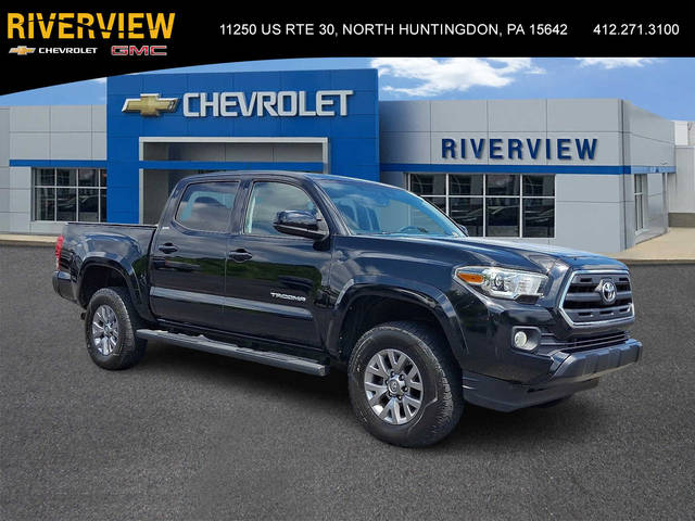 2017 Toyota Tacoma SR5 4WD photo