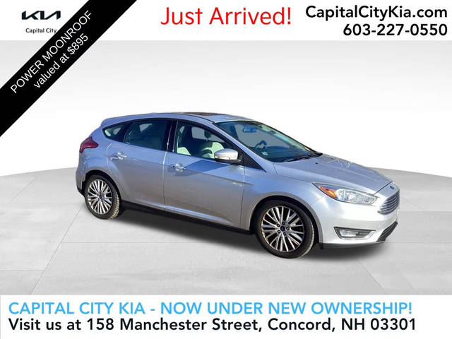 2016 Ford Focus Titanium FWD photo