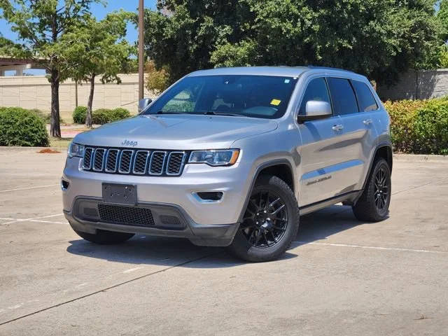 2018 Jeep Grand Cherokee Laredo RWD photo