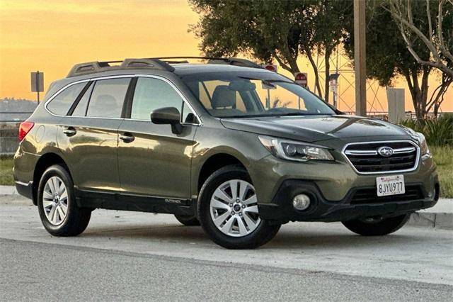 2018 Subaru Outback Premium AWD photo