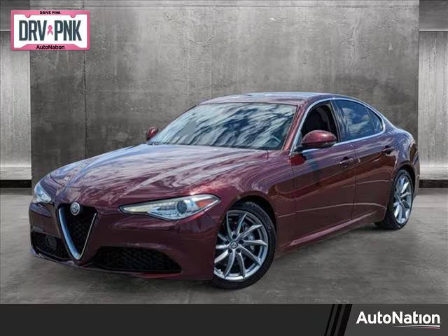2017 Alfa Romeo Giulia  RWD photo