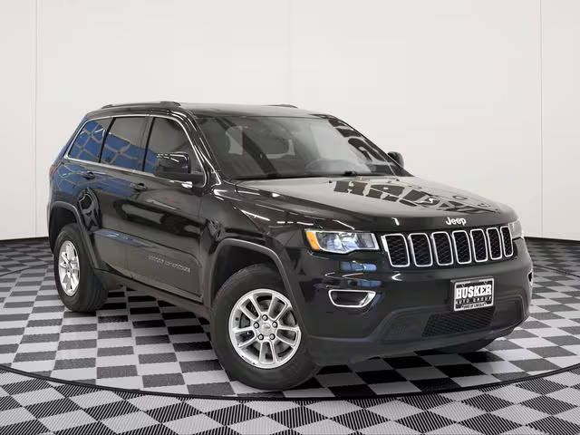 2018 Jeep Grand Cherokee Laredo E 4WD photo