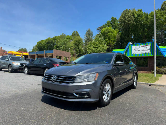2017 Volkswagen Passat 1.8T S FWD photo