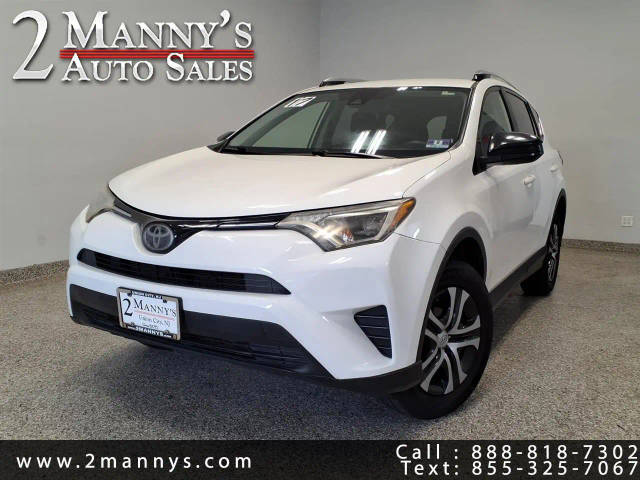 2017 Toyota RAV4 LE AWD photo