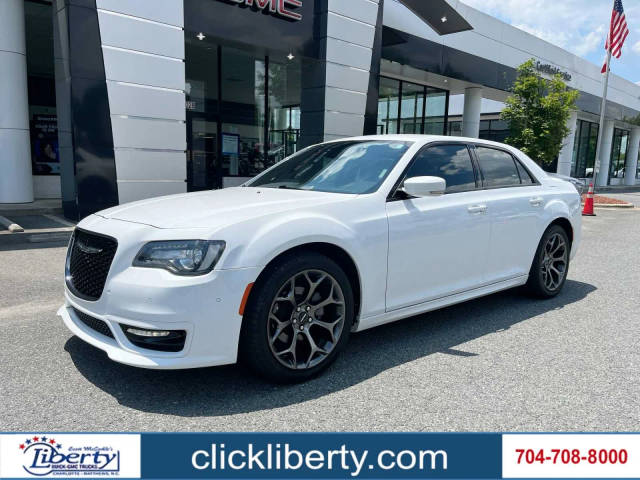 2018 Chrysler 300 300S RWD photo