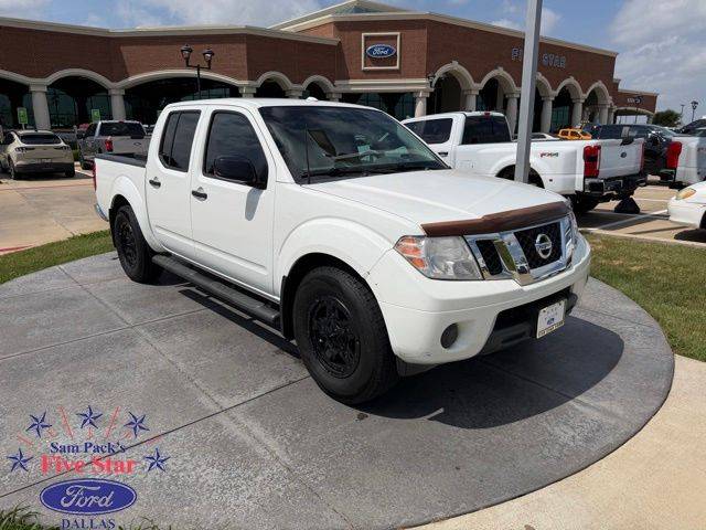 2017 Nissan Frontier SV V6 RWD photo