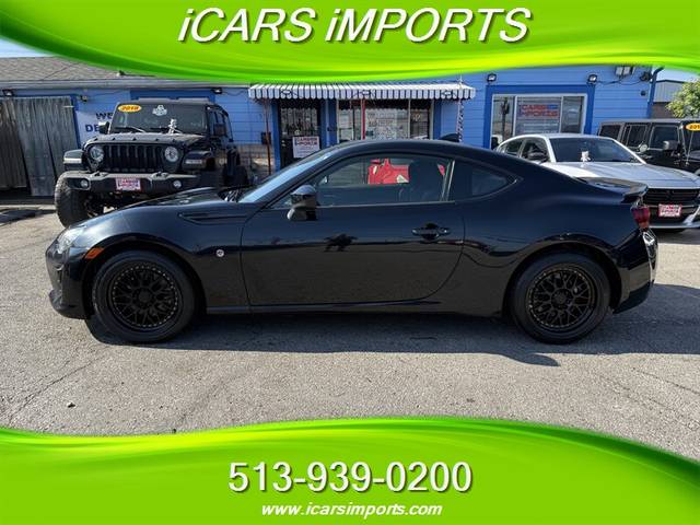 2017 Toyota 86  RWD photo