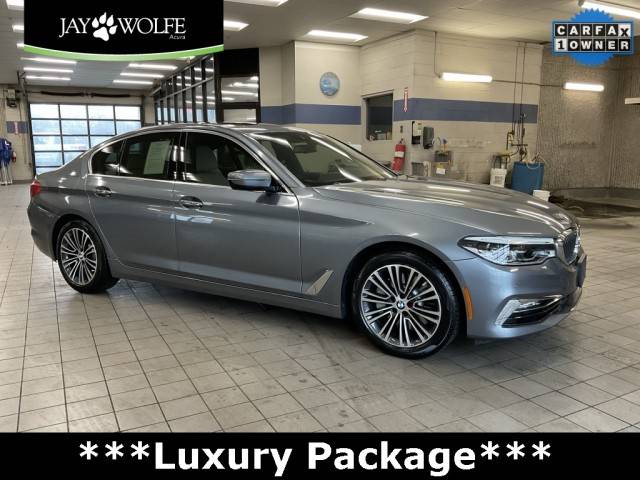 2018 BMW 5 Series 530i xDrive AWD photo