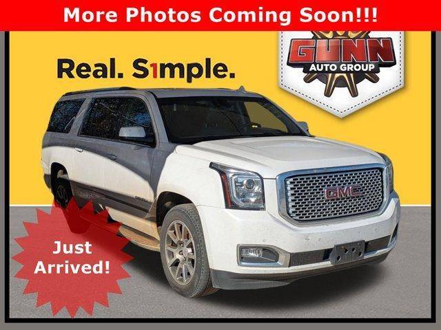 2017 GMC Yukon XL Denali RWD photo