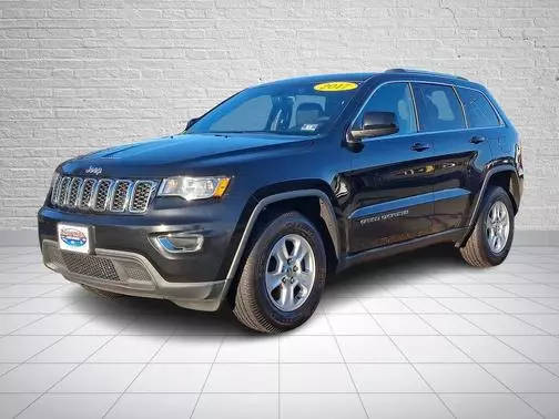 2017 Jeep Grand Cherokee Laredo 4WD photo