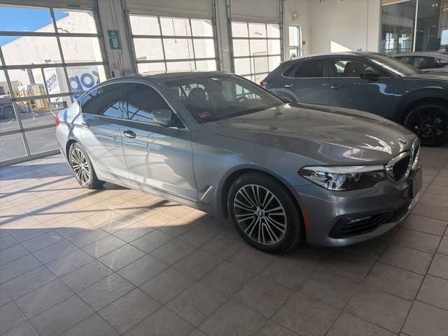 2018 BMW 5 Series 530i xDrive AWD photo