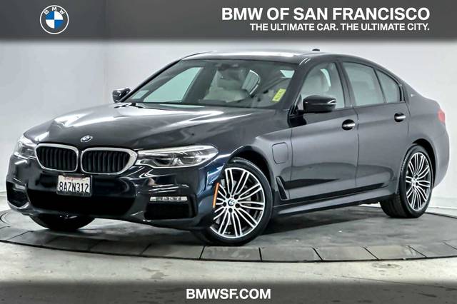 2018 BMW 5 Series 530e iPerformance RWD photo