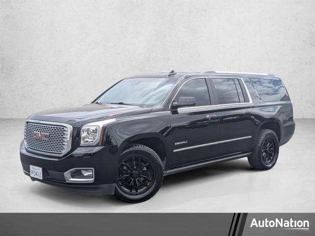 2017 GMC Yukon XL Denali 4WD photo