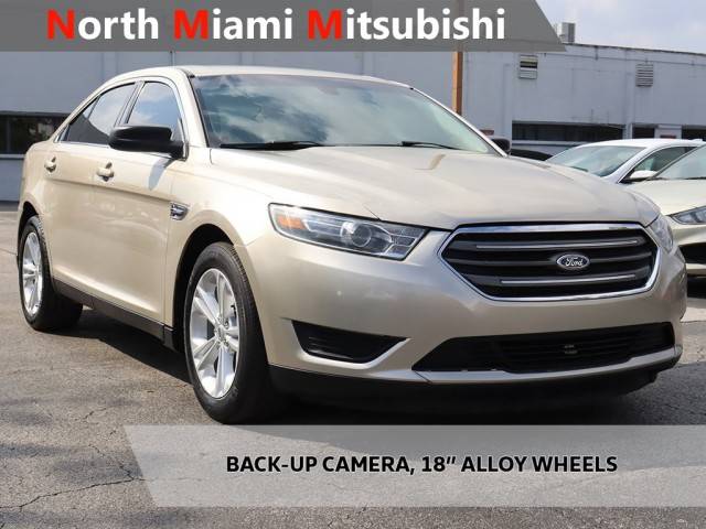 2017 Ford Taurus SE FWD photo