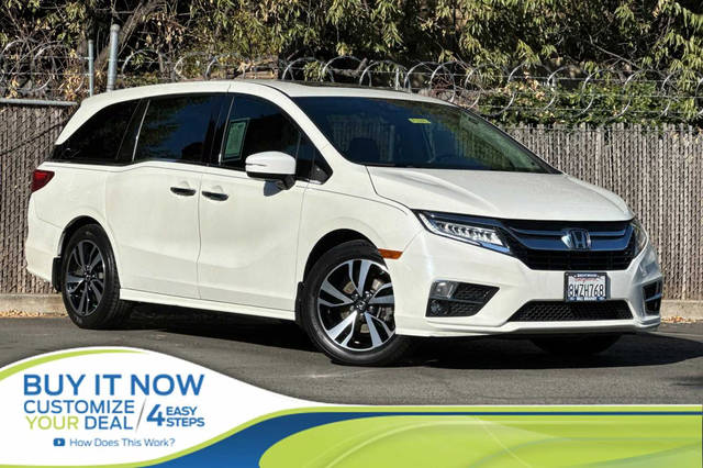 2018 Honda Odyssey Elite FWD photo