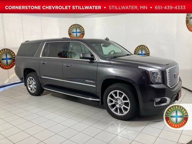 2017 GMC Yukon XL Denali 4WD photo