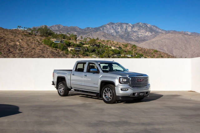 2018 GMC Sierra 1500 Denali RWD photo
