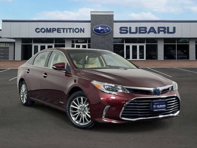 2018 Toyota Avalon Hybrid Limited FWD photo