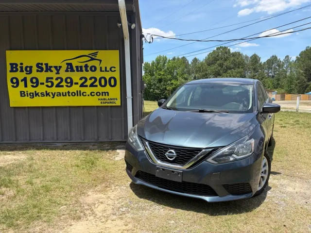 2017 Nissan Sentra SV FWD photo