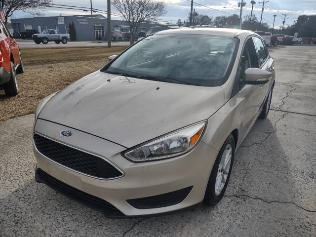 2017 Ford Focus SE FWD photo