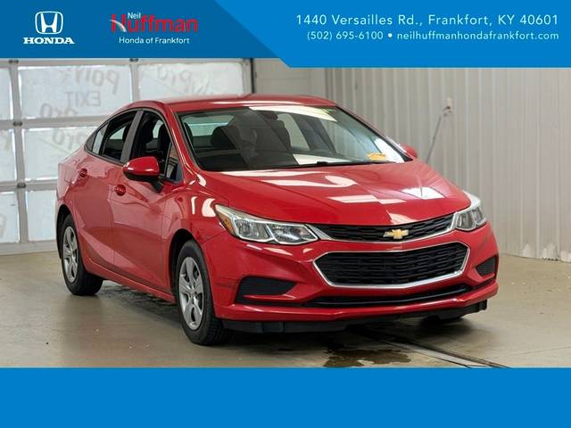 2017 Chevrolet Cruze LS FWD photo