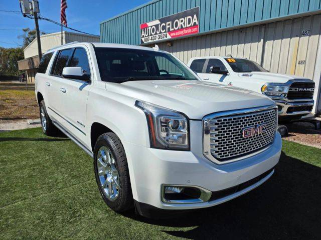 2017 GMC Yukon XL Denali RWD photo