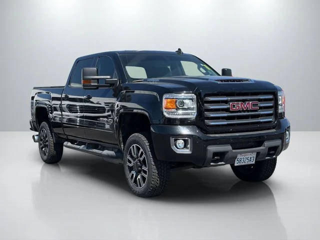 2018 GMC Sierra 2500HD SLT 4WD photo