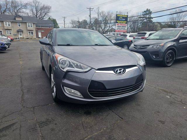 2017 Hyundai Veloster Value Edition FWD photo