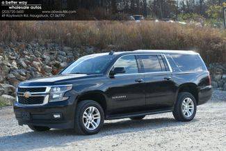 2017 Chevrolet Suburban LT 4WD photo