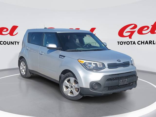 2017 Kia Soul Base FWD photo