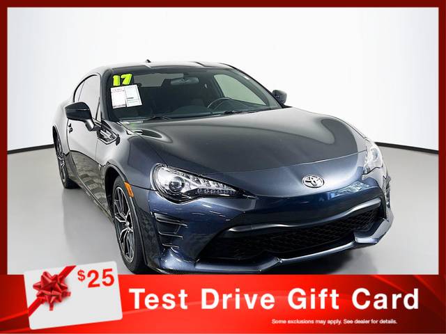 2017 Toyota 86  RWD photo