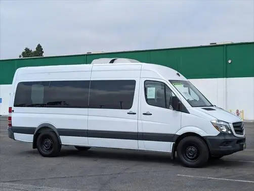 2017 Mercedes-Benz Sprinter  RWD photo