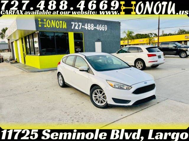 2016 Ford Focus SE FWD photo