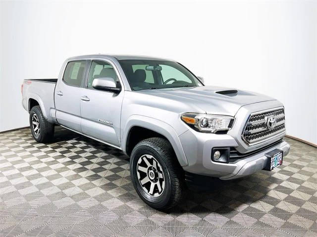 2017 Toyota Tacoma TRD Sport 4WD photo